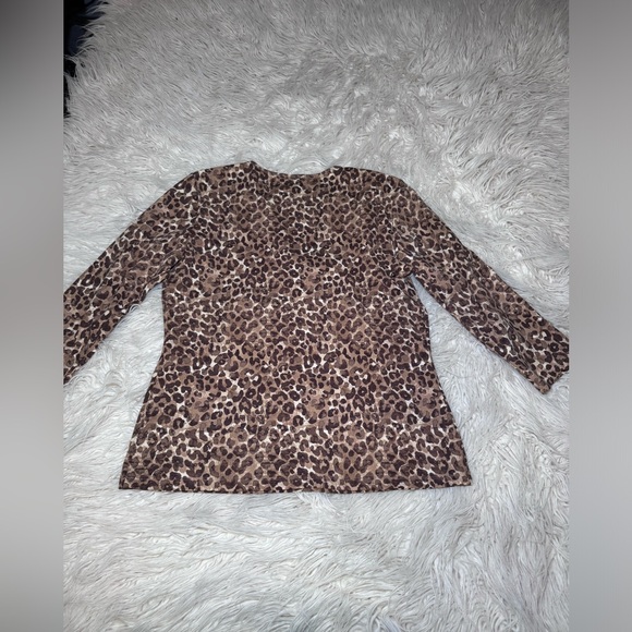 J.McLaughlin Micro Watercolor Cheetah Print Knit Jersey Crew Blouse Size Large - Picture 9 of 9